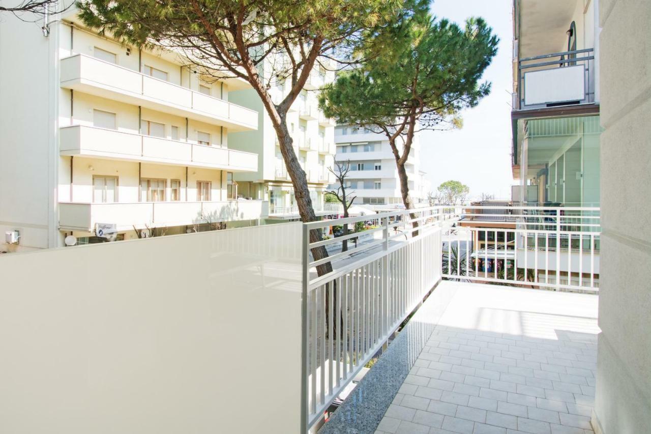 Residence Perla Misano Adriatico Kültér fotó